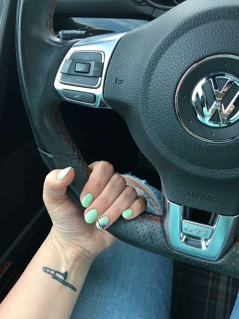 Lee's Nails Lee's Nails